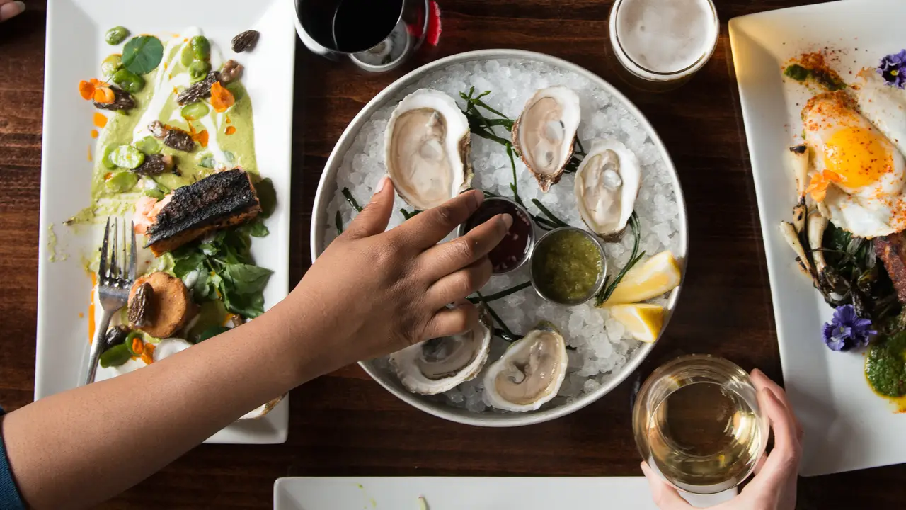 18 Central Oyster Bar & Grill, Rockport, ME