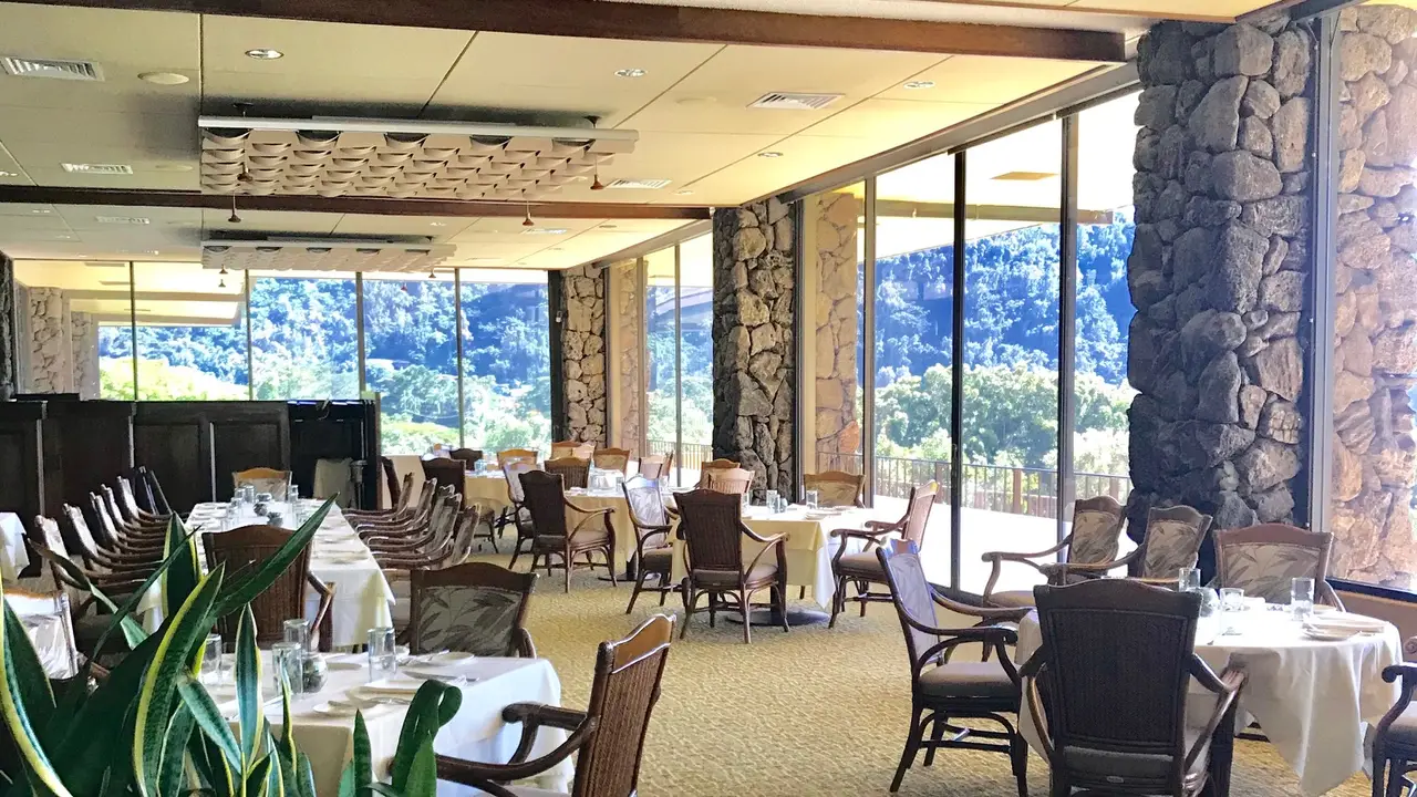 Waolani Windows at Oahu Country Club, Honolulu, HI