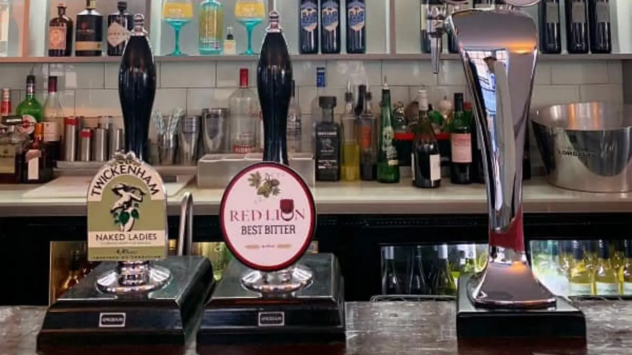 Red Lion，SurreyThames Ditton