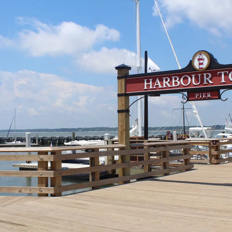 Htpier - Quarterdeck Waterfront Dining, Hilton Head Island, SC