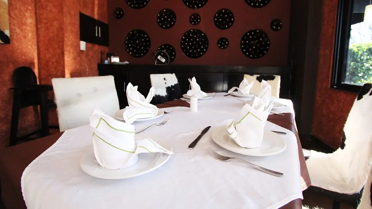 O - Zebu, Cuernavaca, MOR