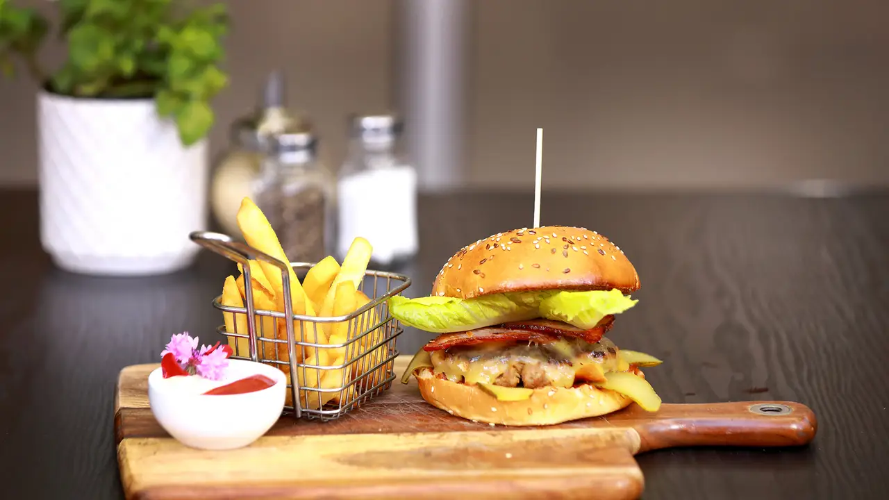 9 Meal Cafe, Coburg, AU-VIC