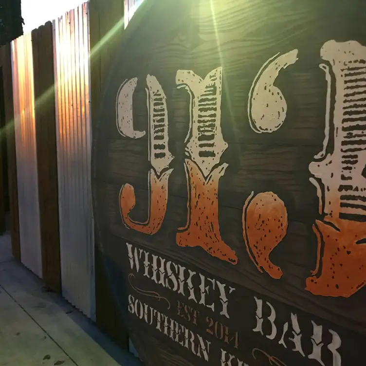 913 Whiskey Bar & Southern Kitchen, Greensboro, NC