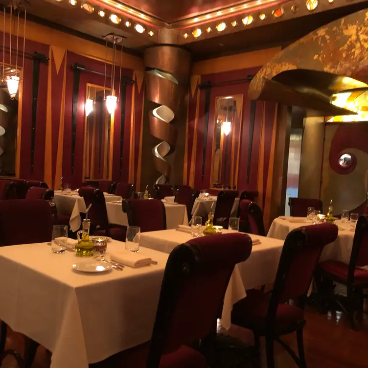 Vivere, Chicago, IL
