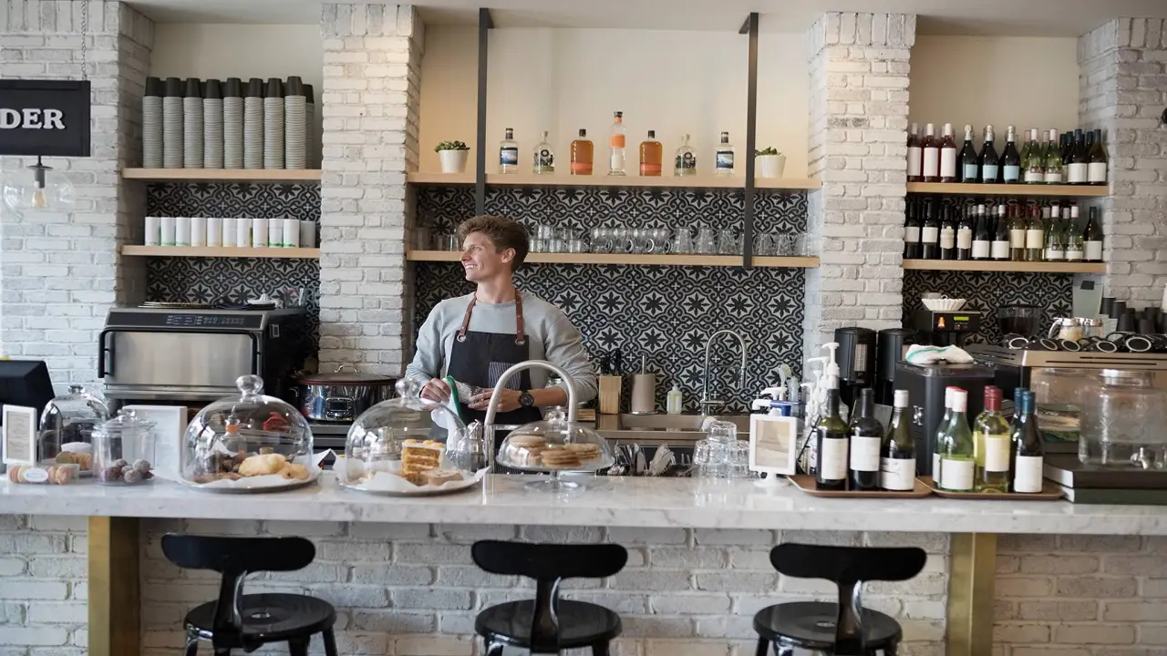 Distilled Beauty Bar & Social House, Calgary, AB
