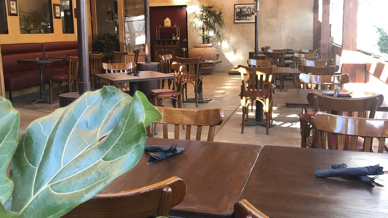 The Sit Down - Melrose - Permanently Closed, Los Angeles, CA