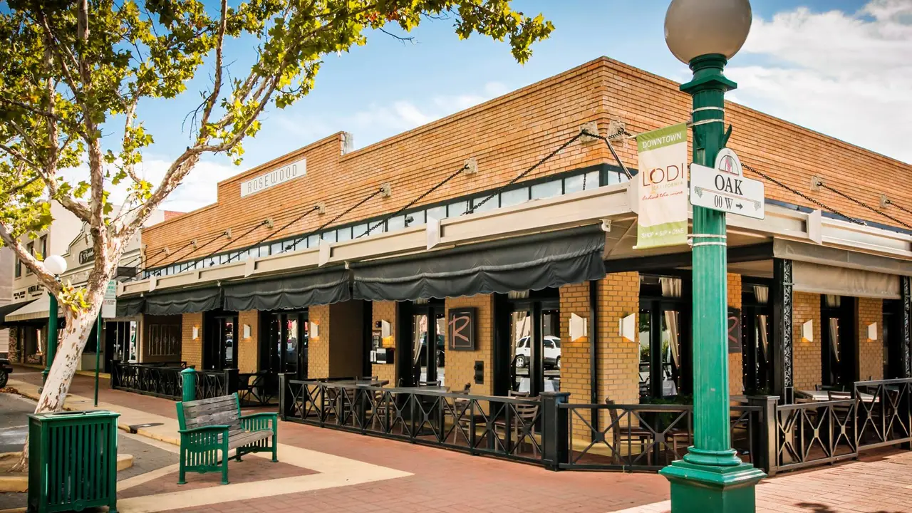 Rosewood Bar & Grill CA Lodi