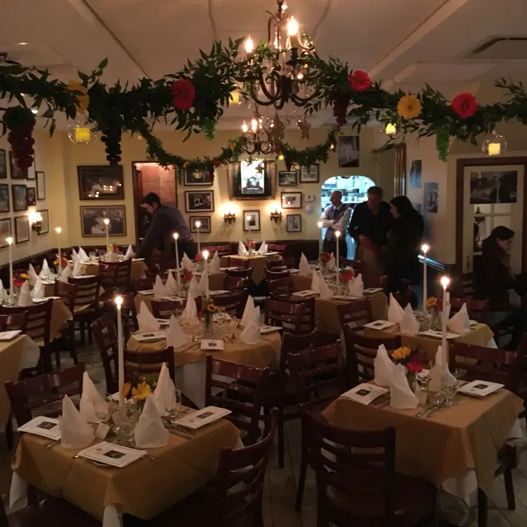 Monte's Trattoria, New York, NY