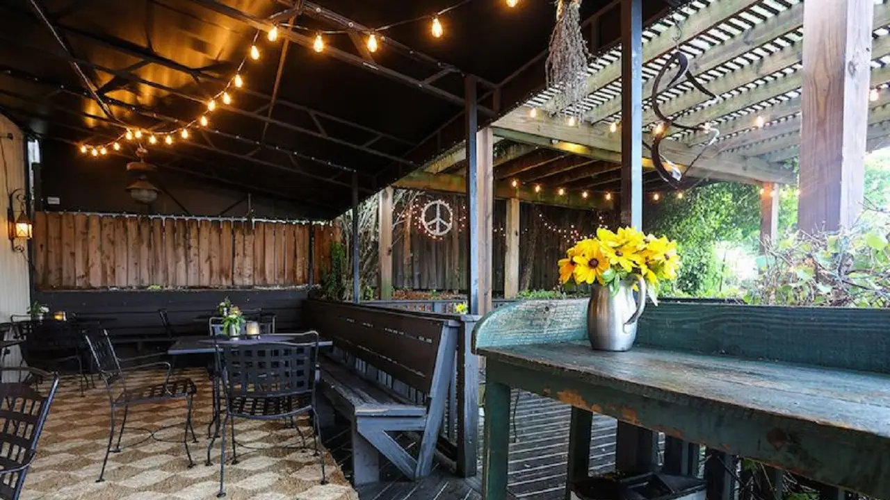 The Yellow Porch, Nashville, TN