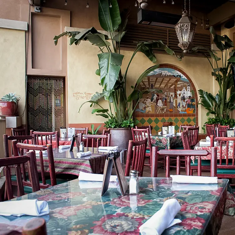 El Cholo Colorado Patio - El Cholo Cafe, Pasadena, CA