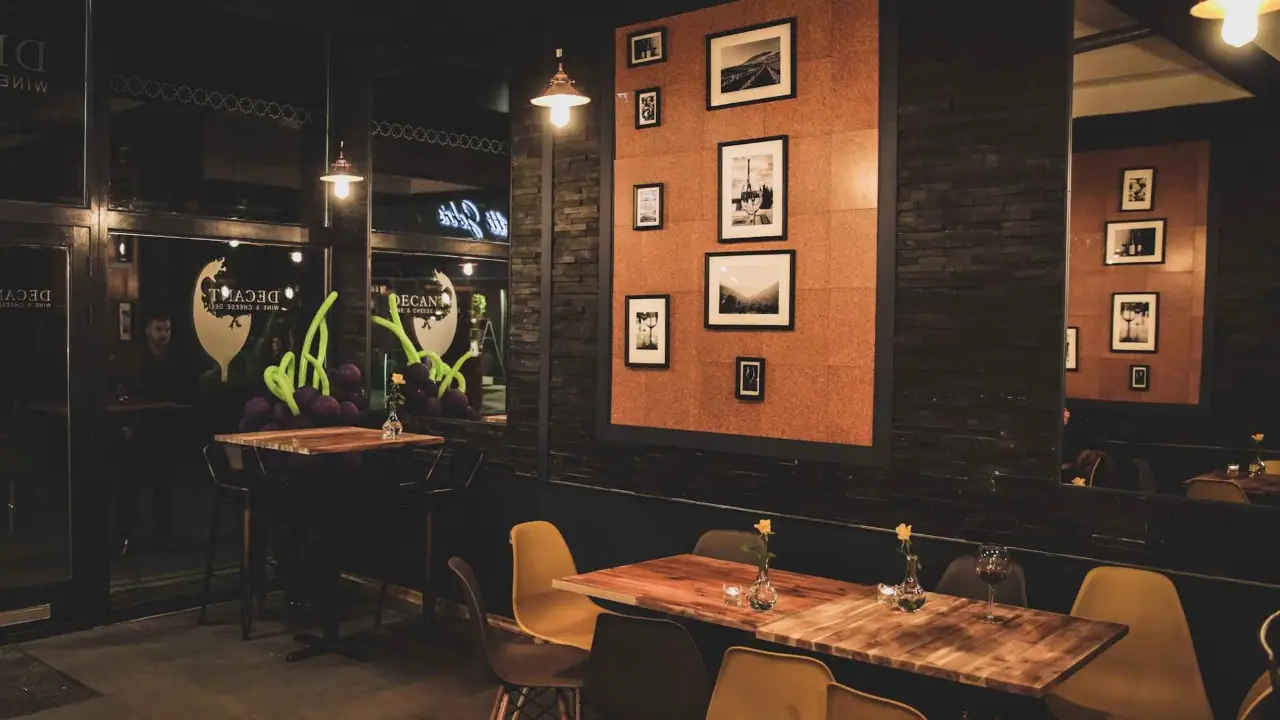 Decant Wine and Cheese Deli, Bedford, Bedfordshire