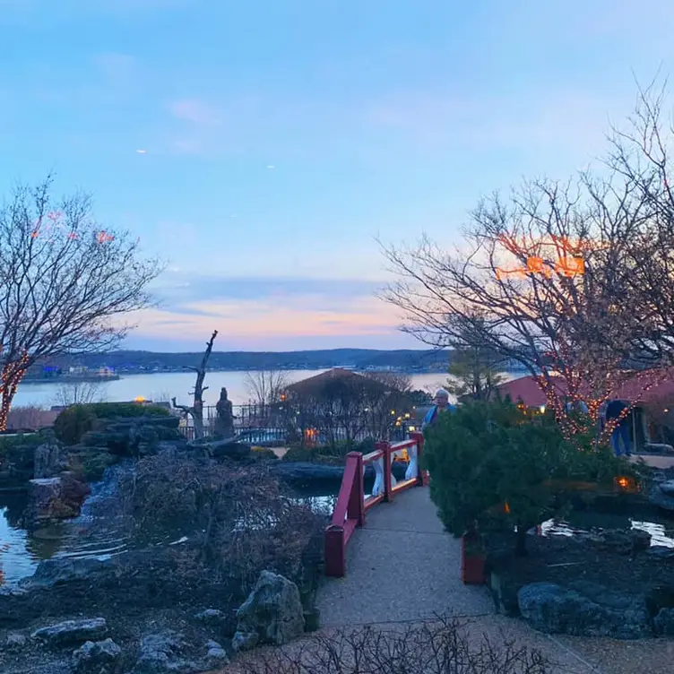 HK's Restaurant & Bar - The Lodge of Four Seasons, Lake Ozark, MO