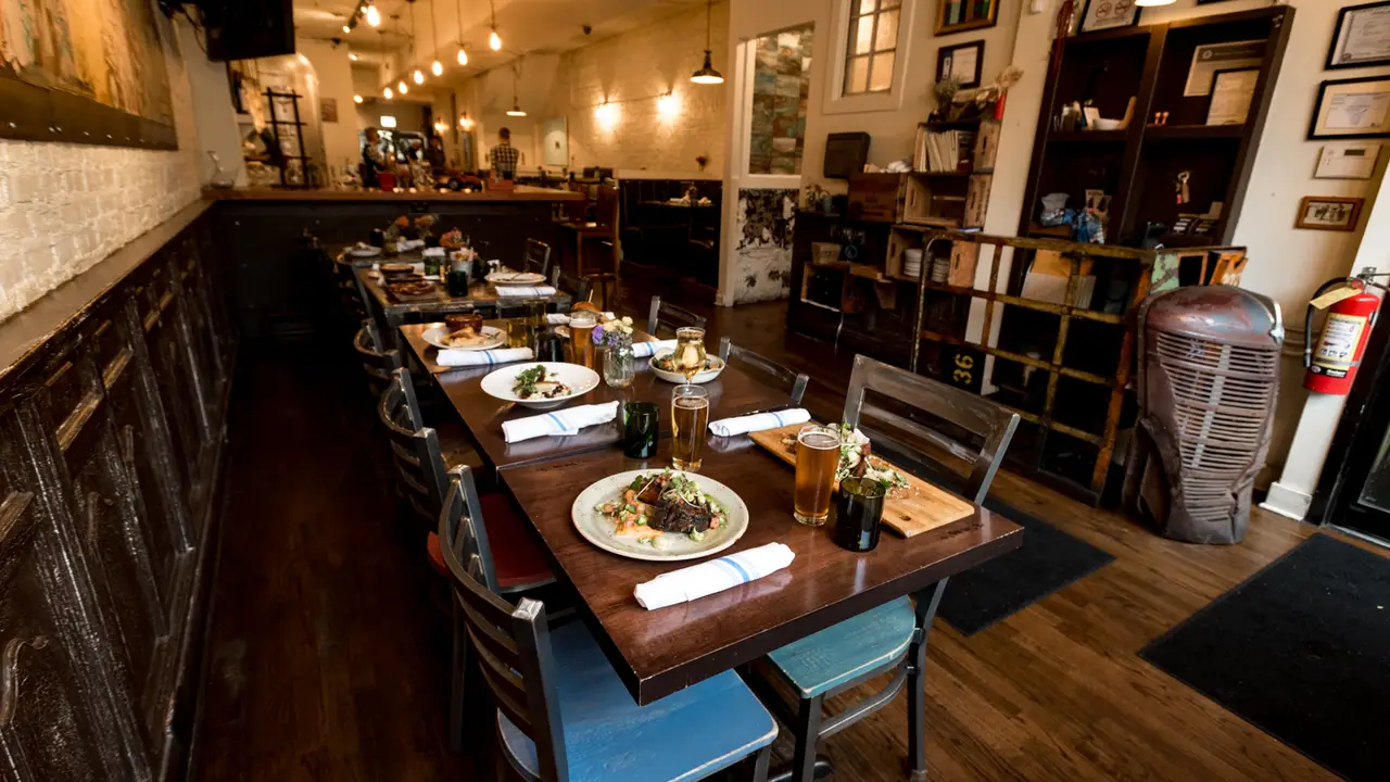 Farmhouse - Chicago, Chicago, IL