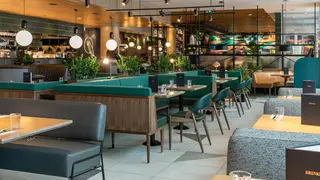 Una foto del restaurante Earls Kitchen + Bar - Station Square