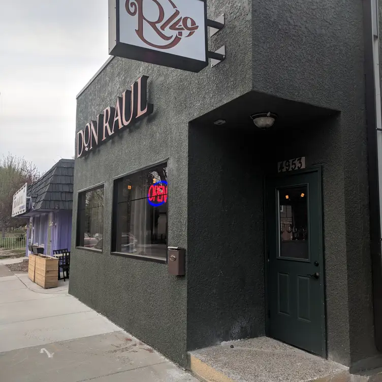 Don Raul, Minneapolis, MN