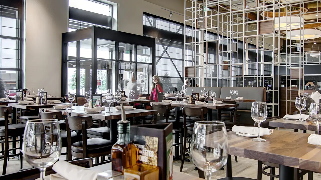 Enoteca Monza Pizzeria Moderna- St Bruno, Saint-Bruno, QC