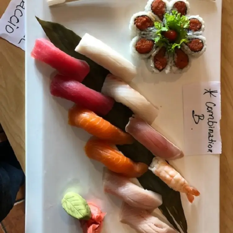 Wasabi Hinkaku, Wichita, KS