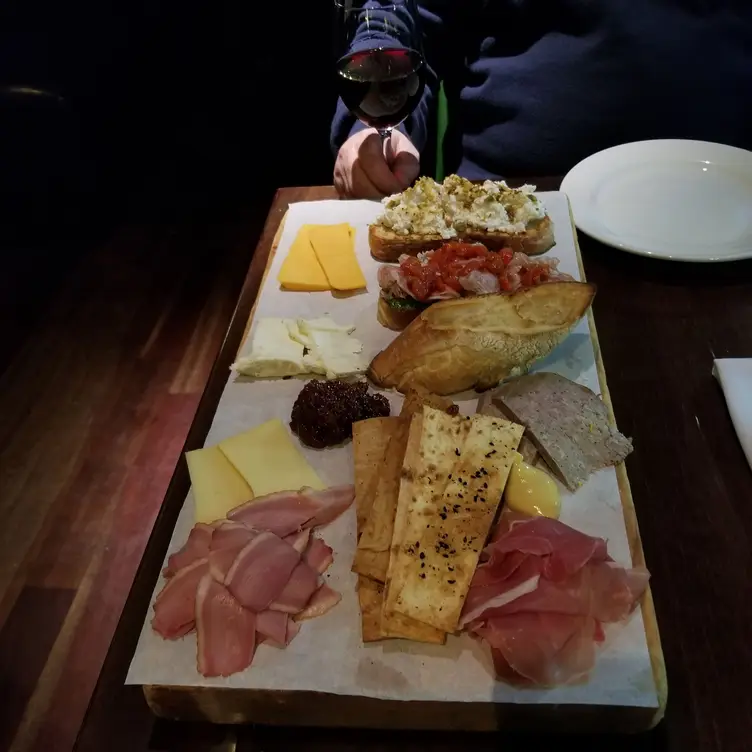 DOC Wine Bar - Lombard, Lombard, IL