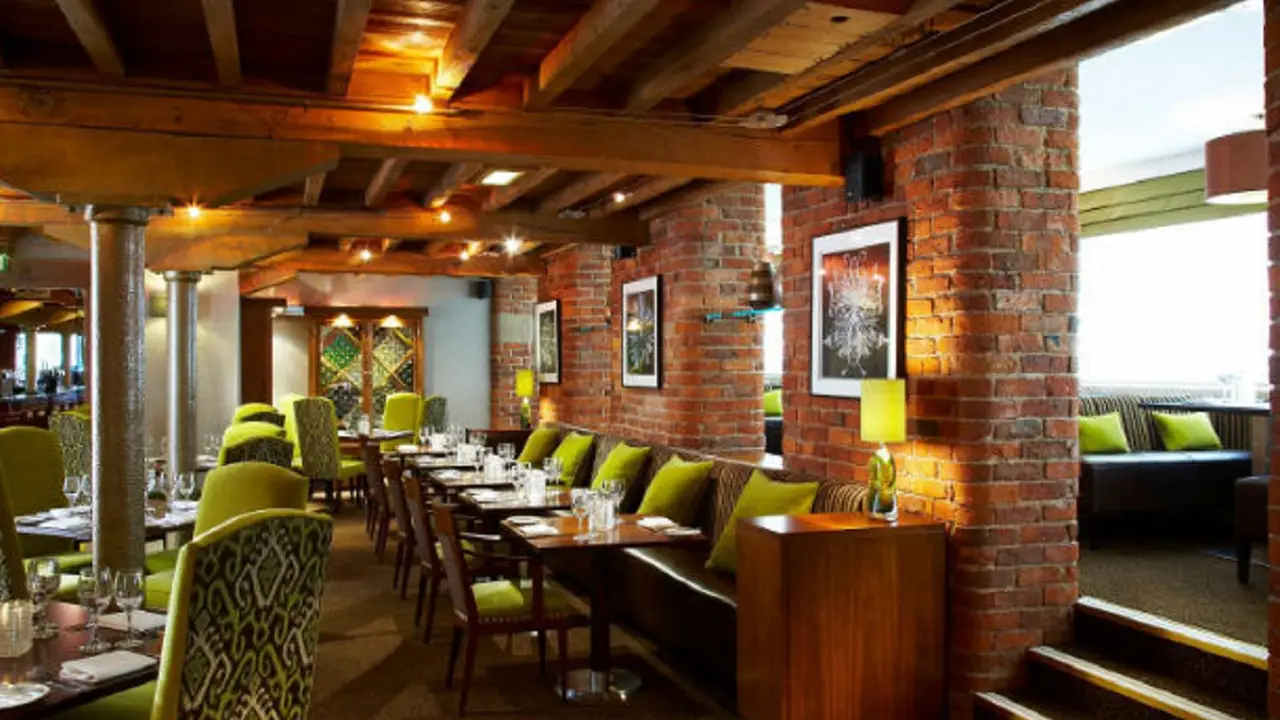 The Victoria and Albert Restaurant, Manchester, 