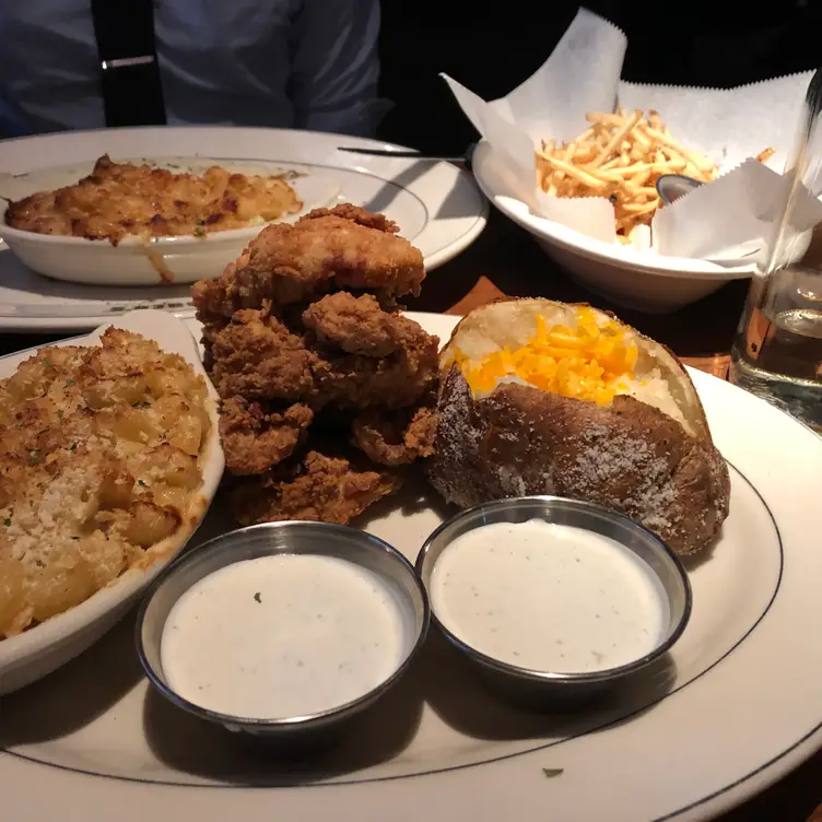J. Alexander's - Toledo, Toledo, OH
