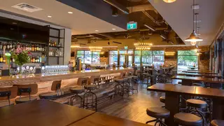 Foto von Townhall Chilliwack Restaurant