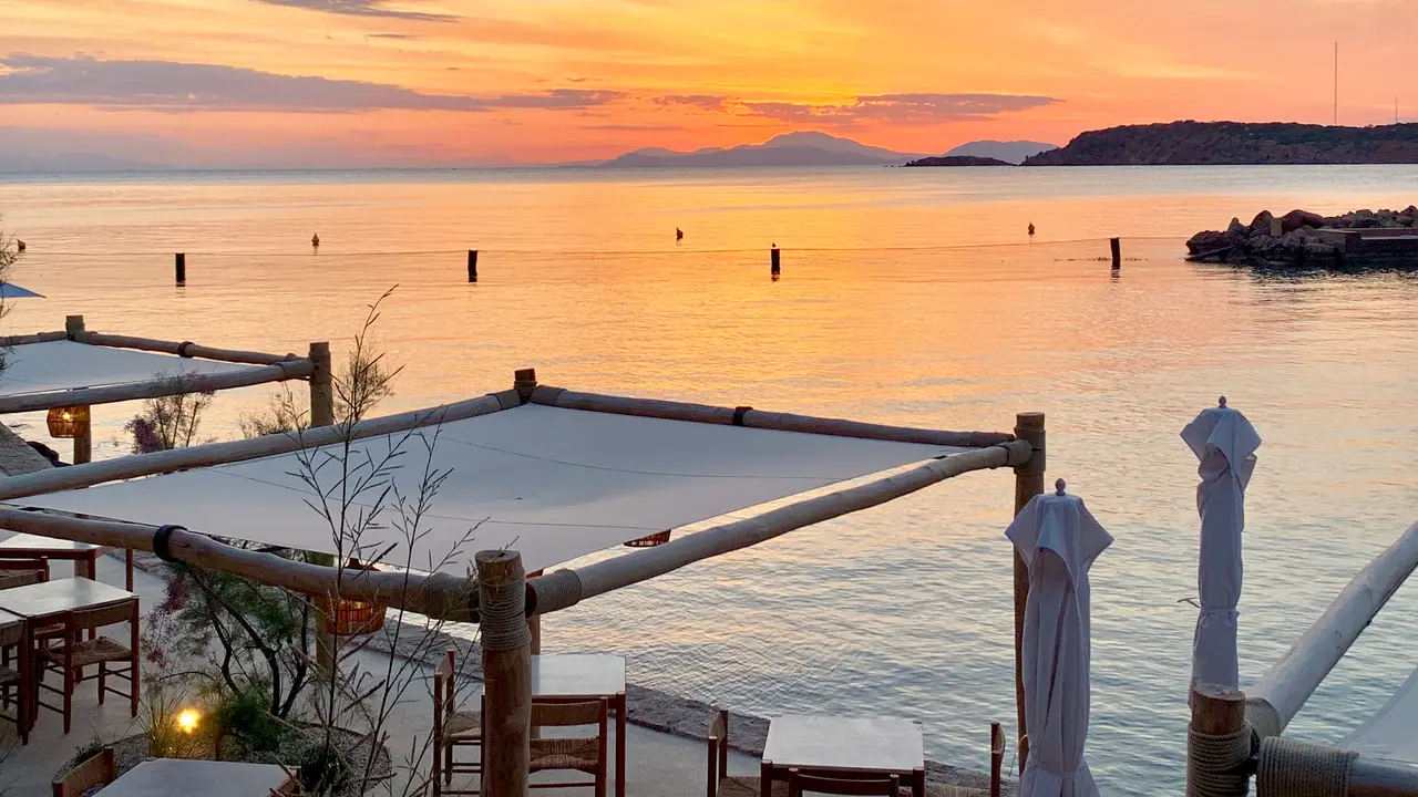 Taverna 37 Restaurant at Four Seasons - Astir Palace Hotel Athens, Athens, 