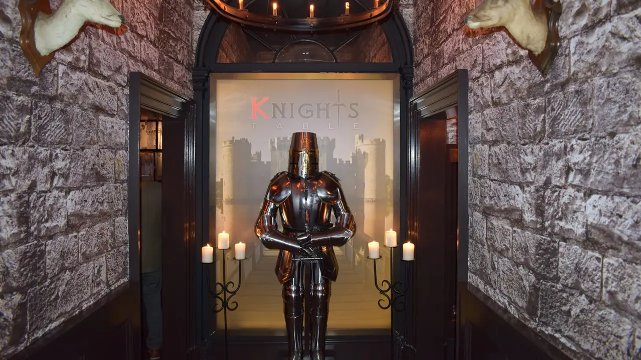 Knights Table Arundel - Perm Closed, Arundel, West Sussex