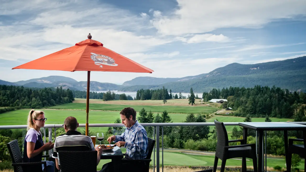 Satellite Bar & Grille at Arbutus Ridge Golf Club, Cobble Hill, BC