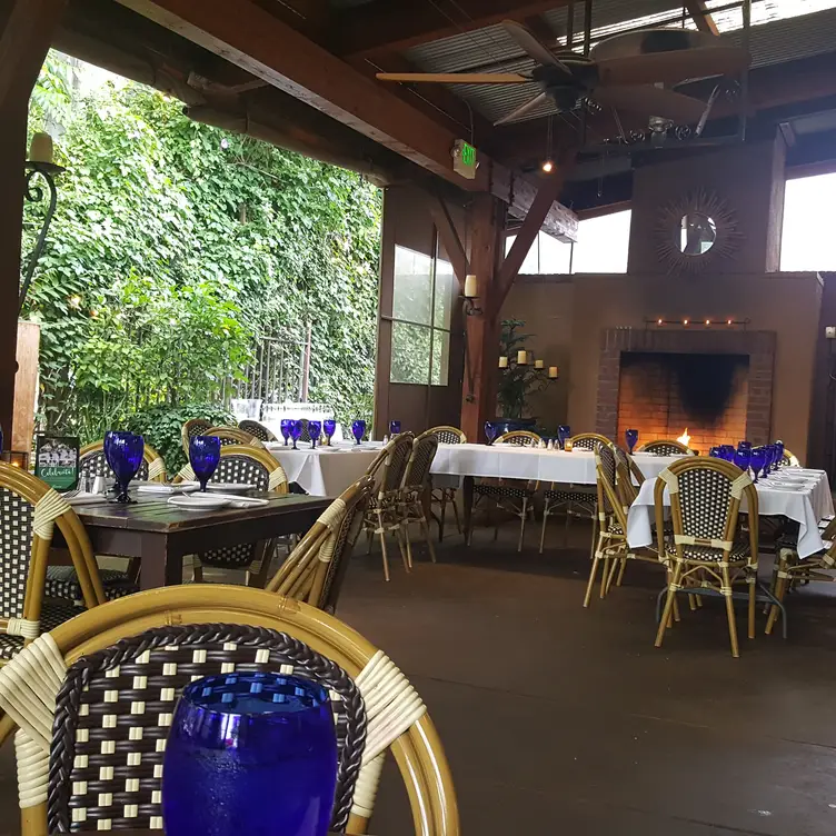 Lucca Restaurant & Bar, Sacramento, CA