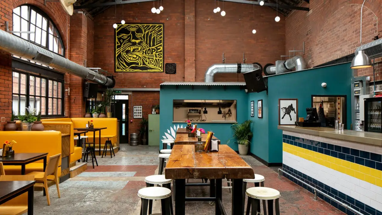 Piña, Sheffield, South Yorkshire