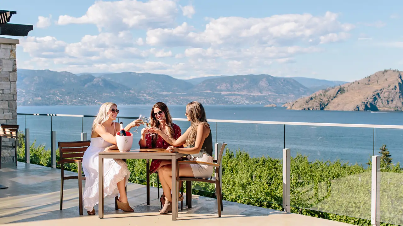 Fitzbistro - Fitzpatrick Family Vineyards, Peachland, BC