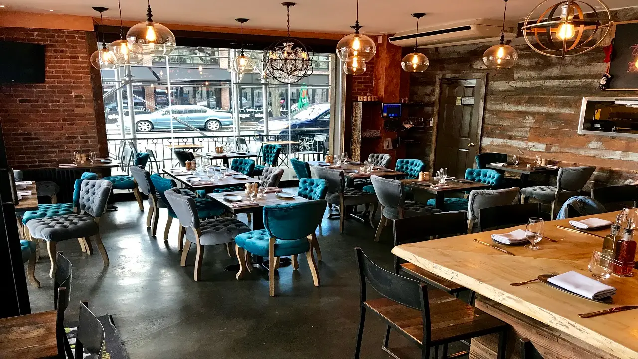 Boutique Bistro NY Astoria