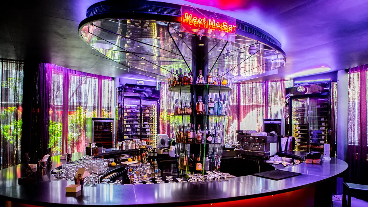 Meet Me Bar, Beirut, Badaro