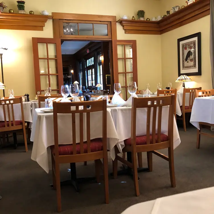 Sage Restaurant - McCloud Hotel, McCloud, CA