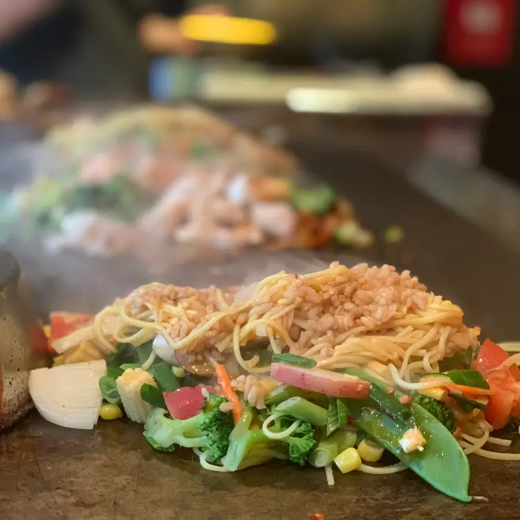 Create Your Own Stir Fry - Flat Top Grill - The Loop, Chicago, IL