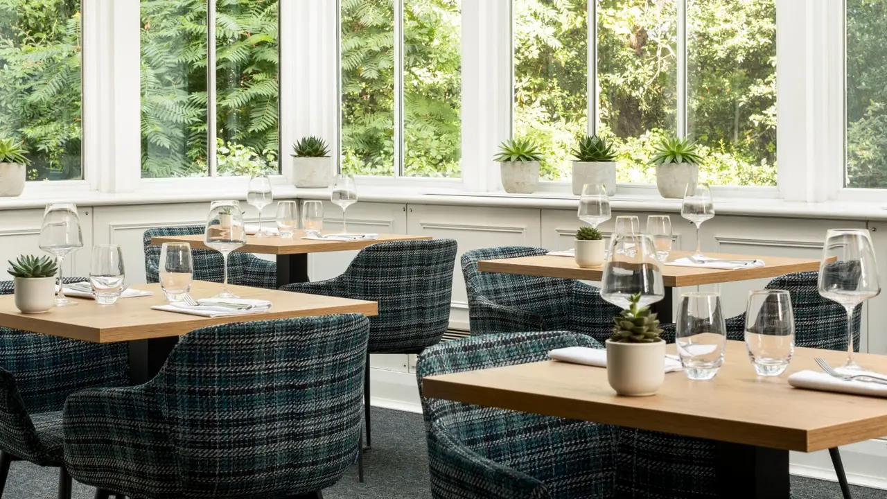 Huntingdons at NH Kensington, London, 