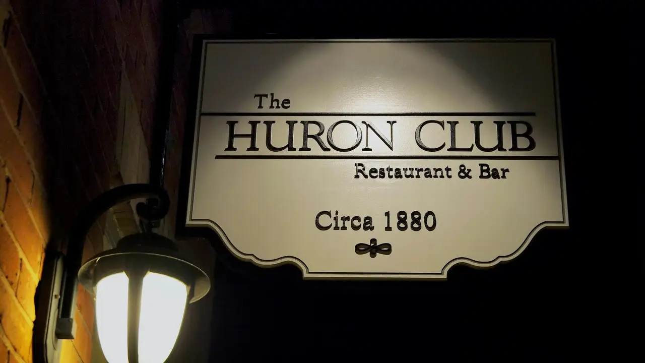 The Huron Club, Collingwood, ON