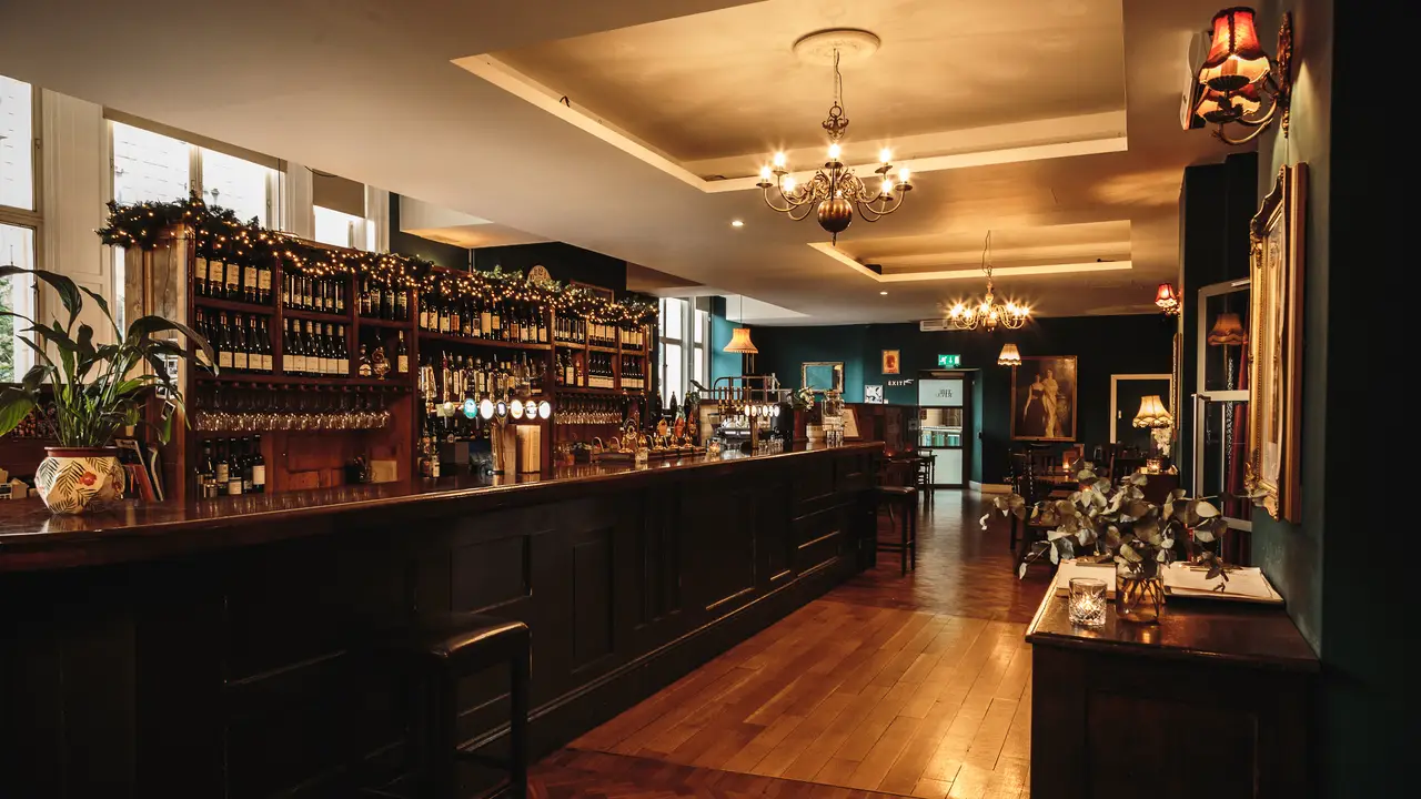 The Rivals, Manchester, 