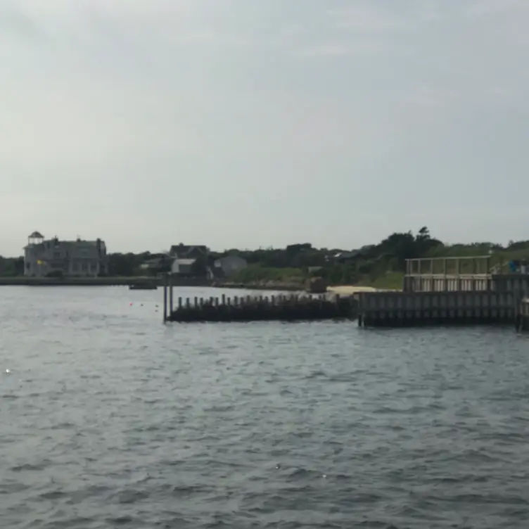 The Inn Spot on The Bay, Hampton Bays, NY