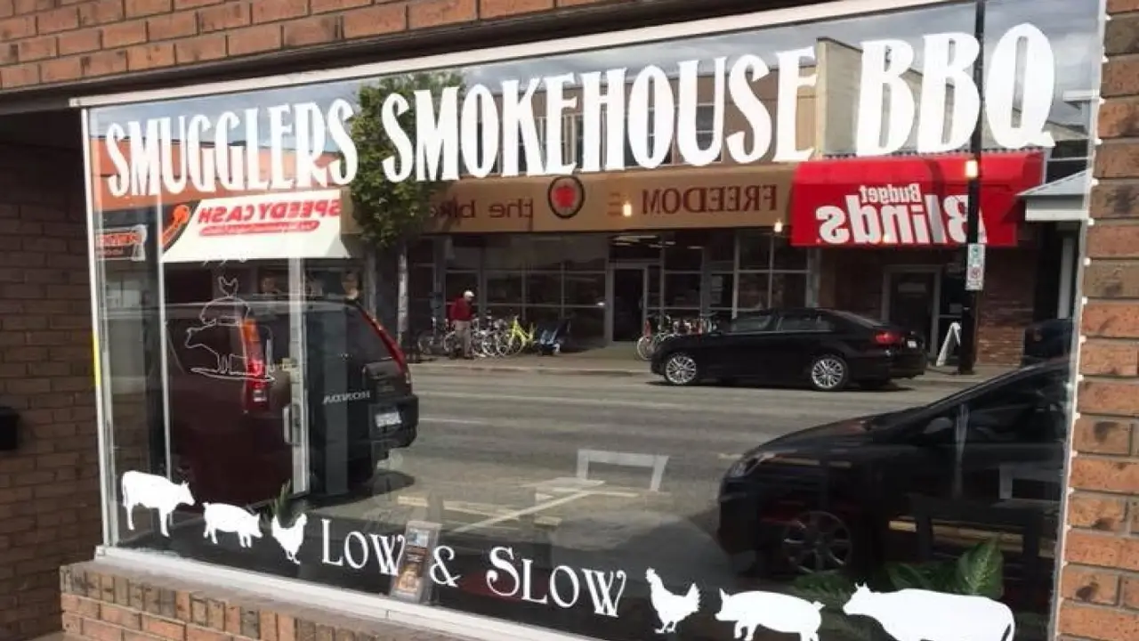 SMUGGLERS SMOKE HOUSE - Downtown Penticton, Penticton British, BC
