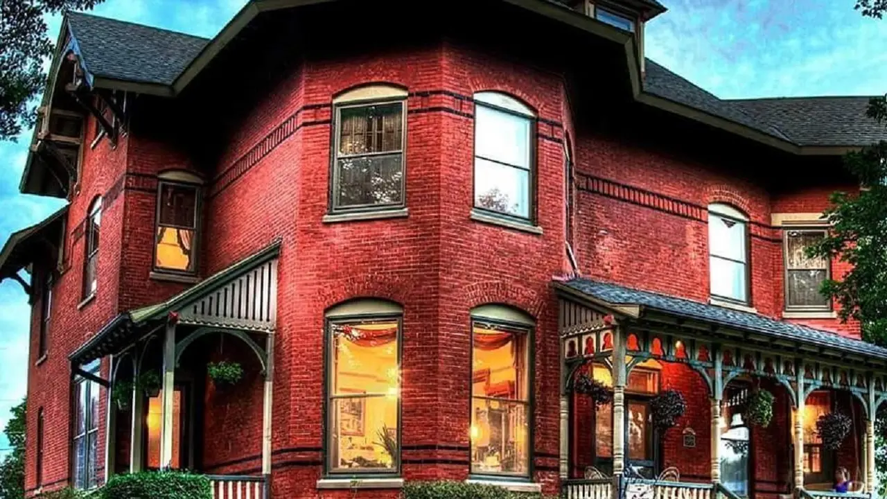 Squiers Manor, Maquoketa, IA
