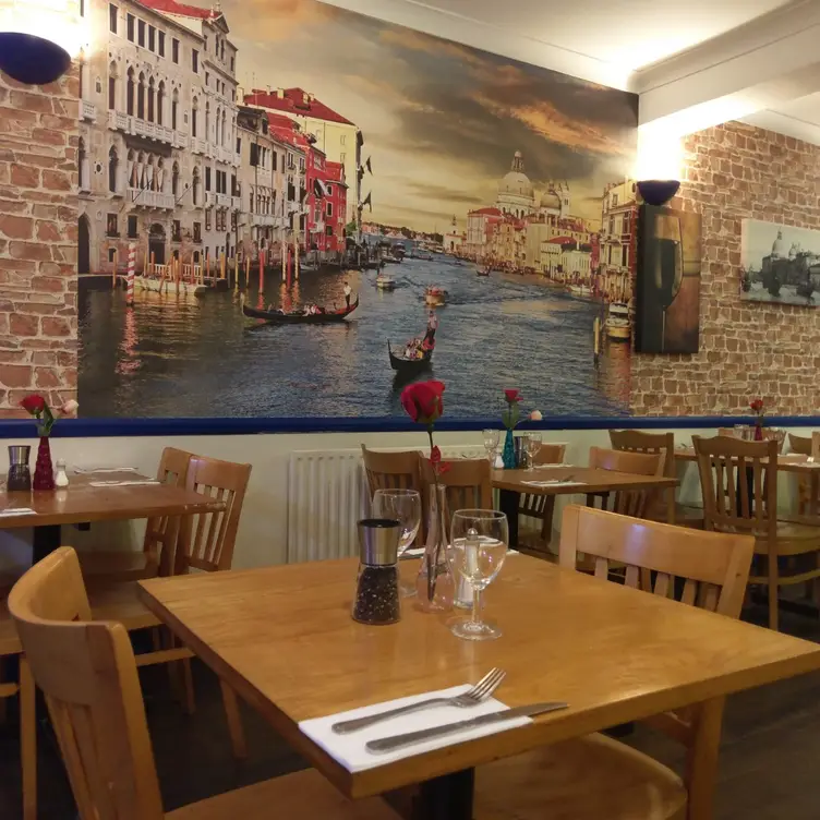 Cafe Venice, Twickenham, UK
