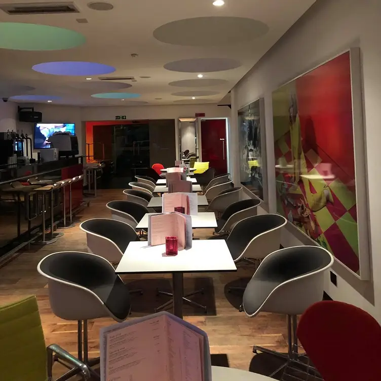 Cafe Continental, Fife, 