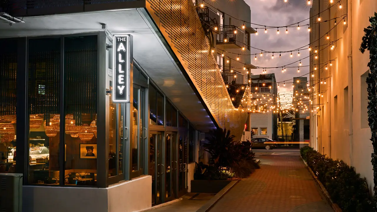 The Alley at The Betsy, Miami Beach, FL