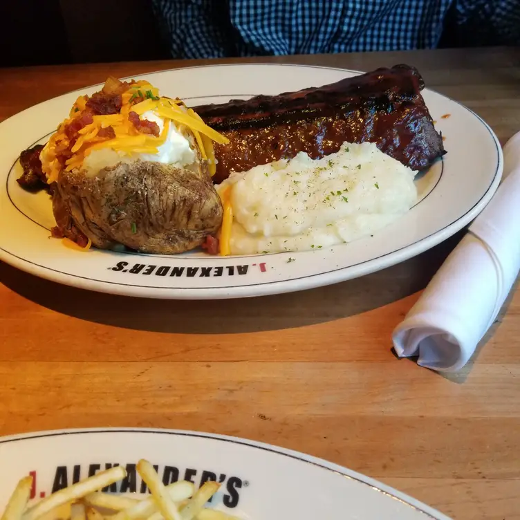 J. Alexander's - Oak Brook, Oak Brook, IL