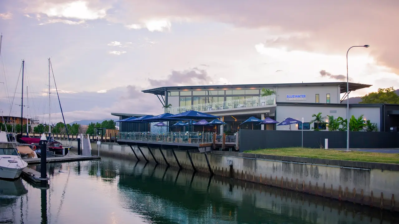 Bluewater Bar & Grill, Trinity Park, AU-QLD