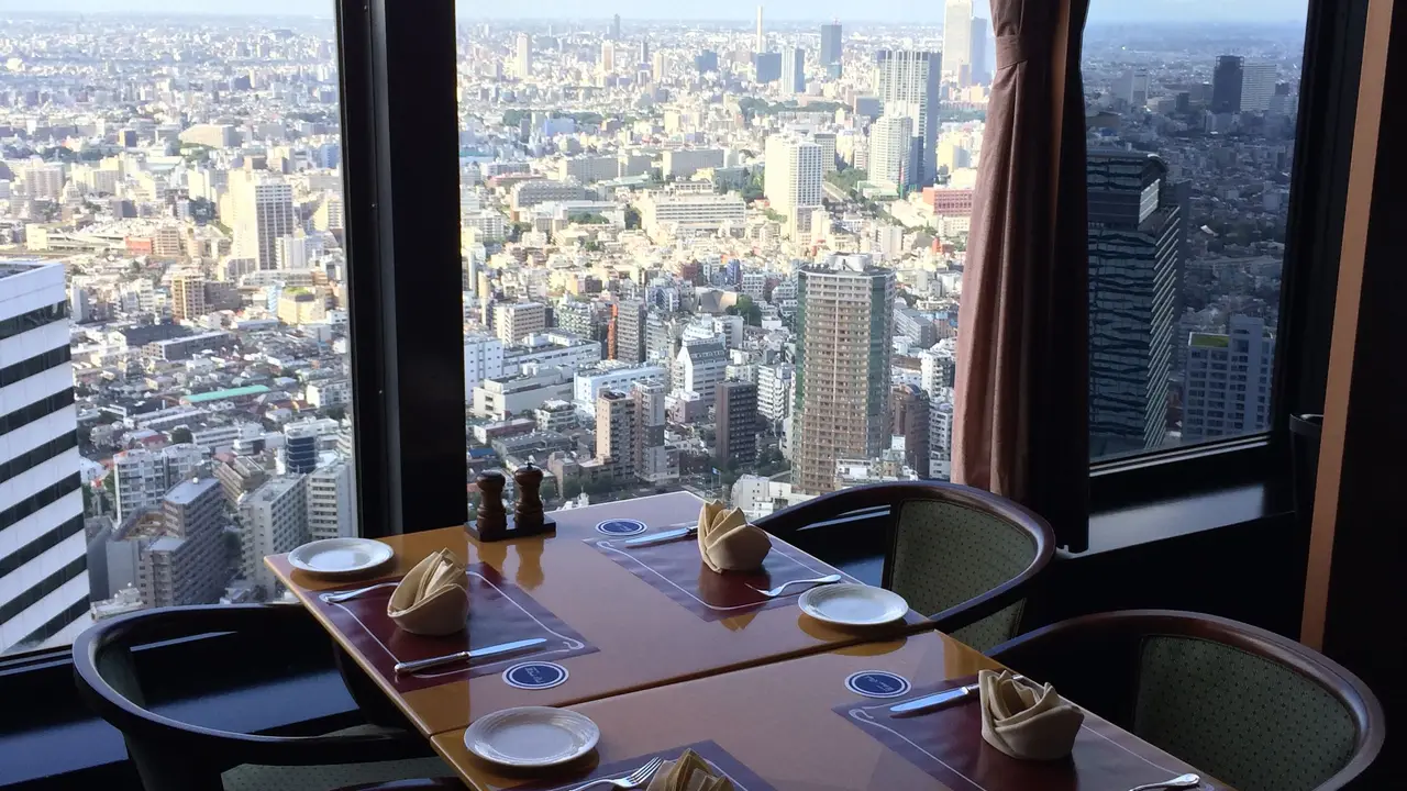 Shinjuku Mitsui Club, Shinjuku-Ku, Tokyo