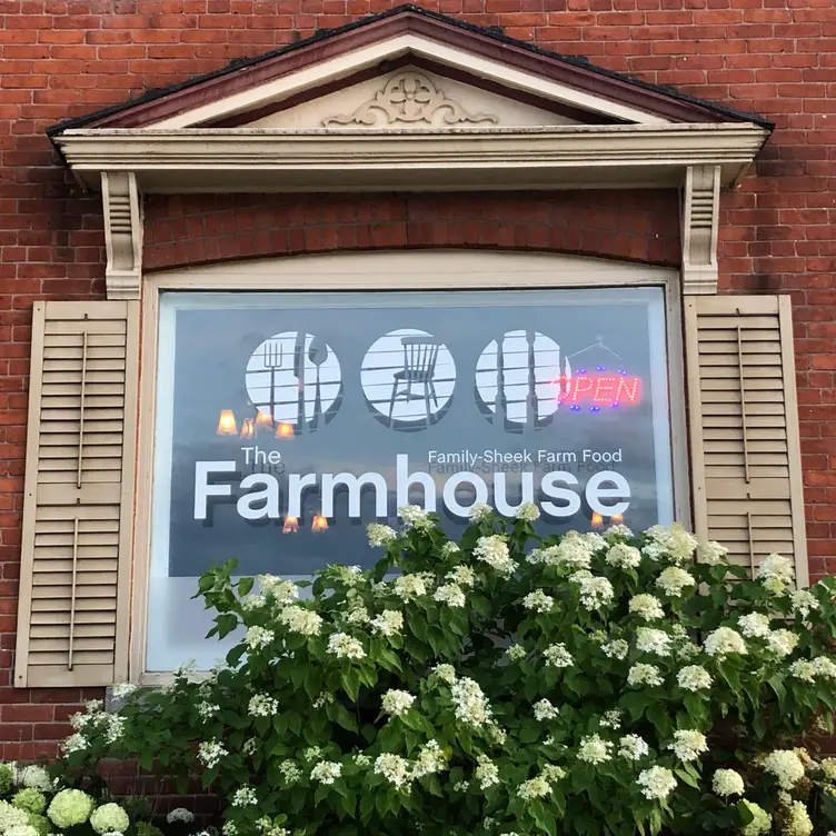 The Farmhouse, Barrie, ON