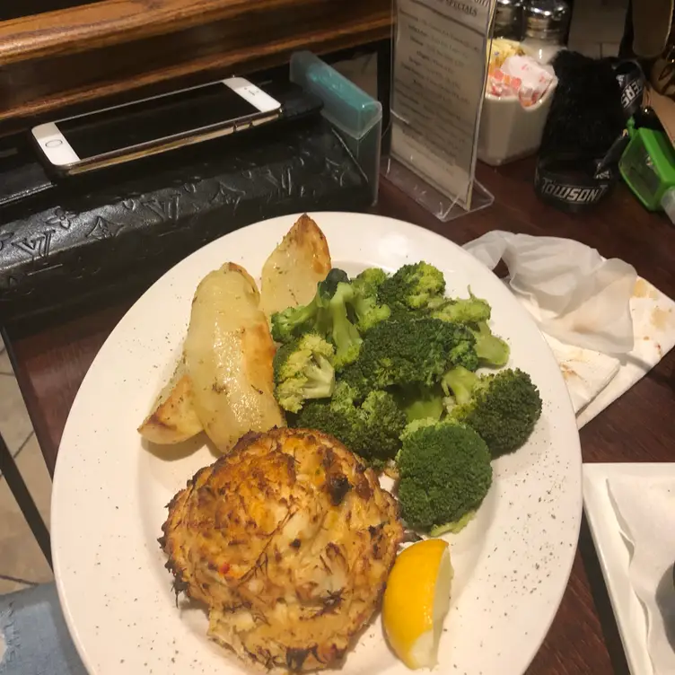 7 West Bistro Grille, Towson, MD