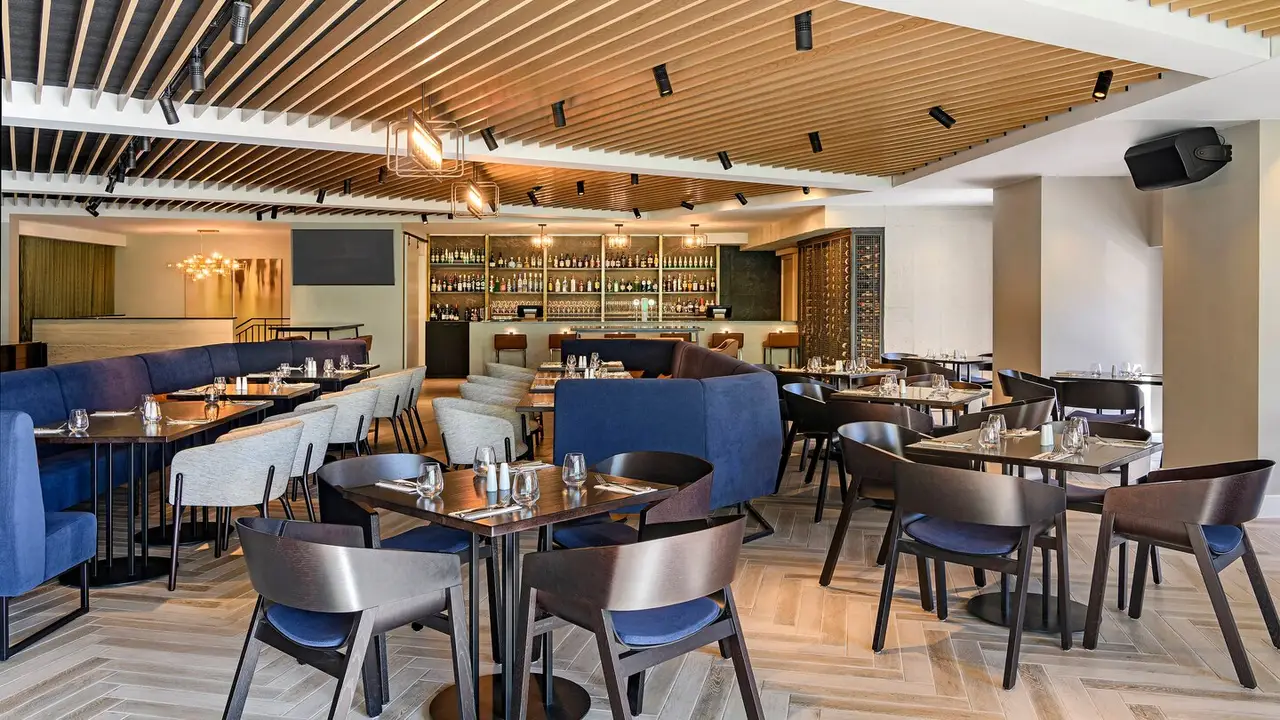 Queens Head Bar & Eatery - Four Points by Sheraton Auckland, Auckland, Auckland